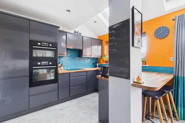 3 bed property, in Devon Drive, £300,000