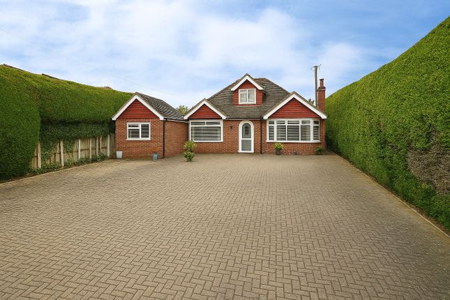 3 bed property, in London Road, £400,000