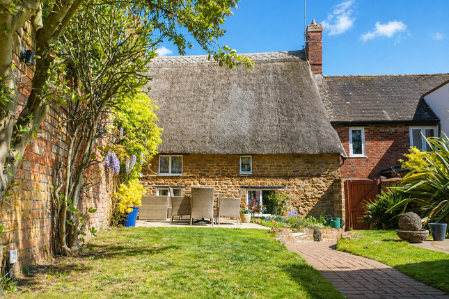 3 bed property, in Jack Reynolds Cottage, £399,950