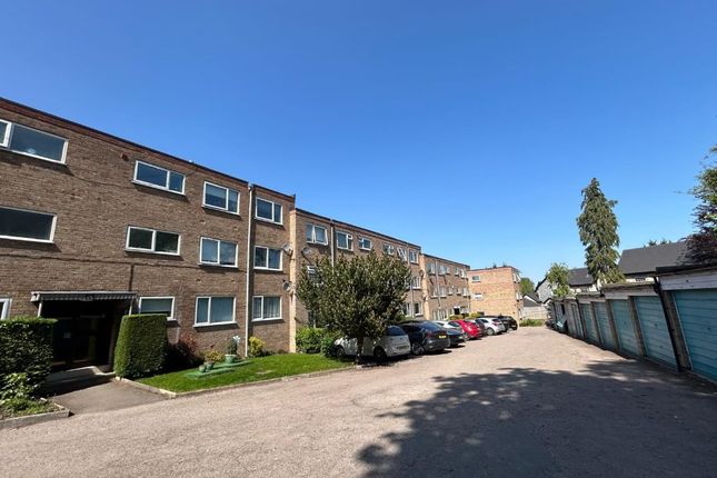 2 bed property, in Flat 6 Tiffany Court, £79,000