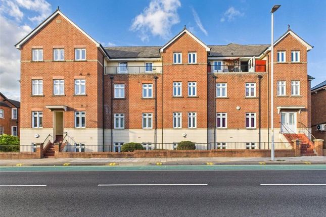 2 bed property, in London Road, £120,000