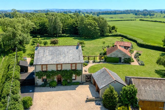 5 bed property, in Hambridge, £770,000