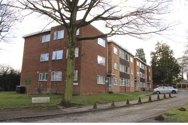 1 bed property, in Richmond Close, £55,000