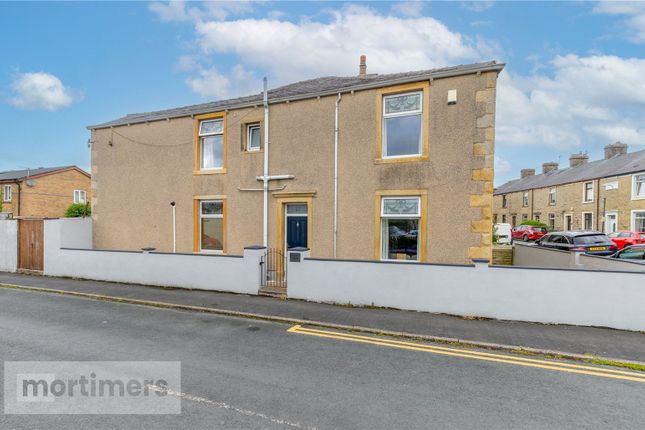 3 bed property, in Salthill Road, £245,000