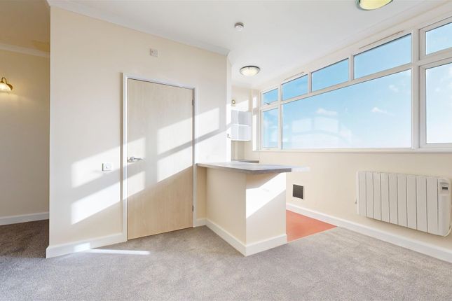 1 bed property, in Maritime House, £80,000