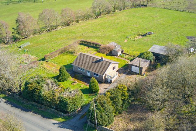 3 bed property, in Fulshaw Lane, £325,000