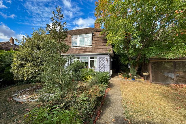 3 bed property, in Wyelands, £195,000
