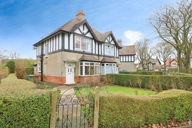 2 bed property, in Willows Avenue, £135,000