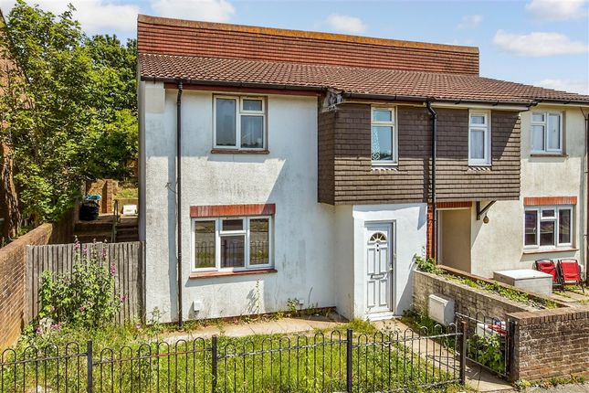 3 bed property, in Whitehawk Way, £375,000