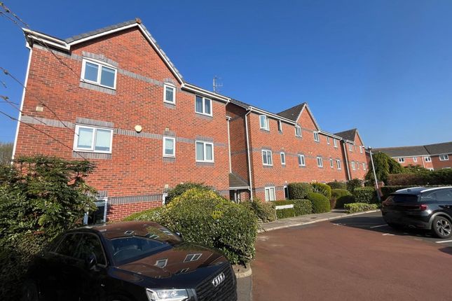 2 bed property, in Field Lane, £135,000