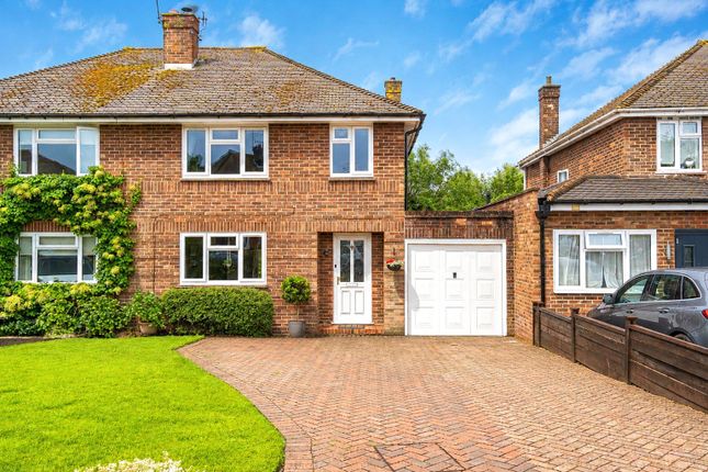 3 bed property, in The Garth, £475,000