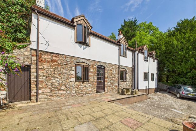 5 bed property, in Shiplate Road, £275,000