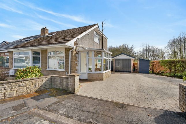 5 bed property, in Lythe Fell Avenue, £350,000