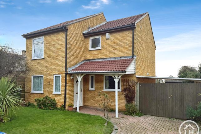 4 bed property, in Southsea Avenue, £400,000