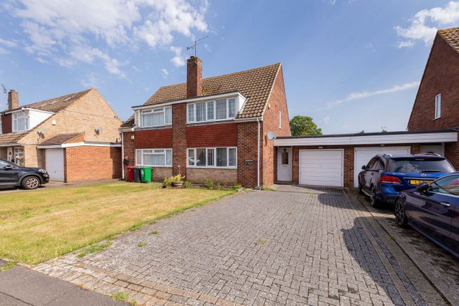 3 bed property, in Seacourt Road, £550,000