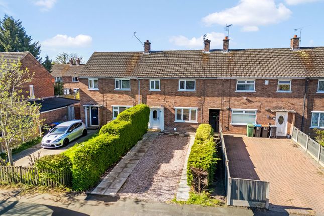 3 bed property, in Sumner Road, £180,000