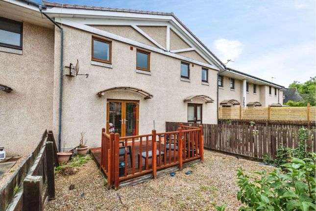 2 bed property, in Ernest Hamilton Court, £148,000