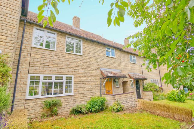 3 bed property, in Black Pot Lane, £375,000