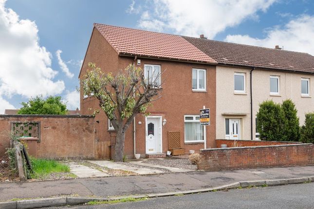 2 bed property, in Halfields Gardens, £125,000