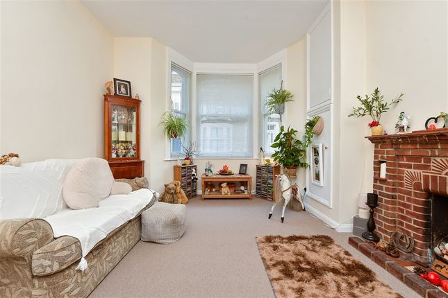 1 bed property, in Ethelbert Road, £110,000