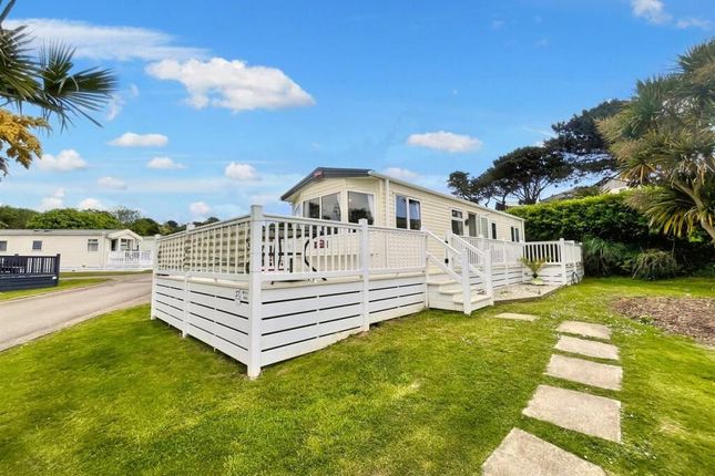 2 bed property, in Holiday Lodge, £68,000