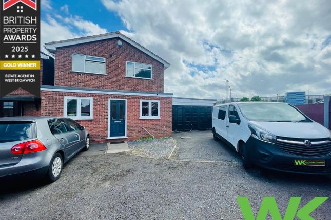 3 bed property, in Park Crescent, £380,000