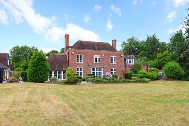 5 bed property, in Burwood Road, £3,100,000