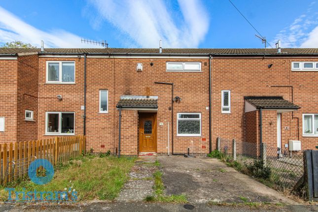 2 bed property, in Peppercorn Gardens, £175,000