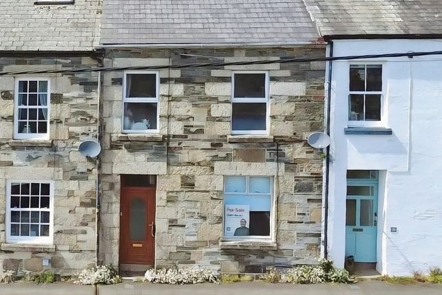 3 bed property, in Old Exeter Road, £200,000