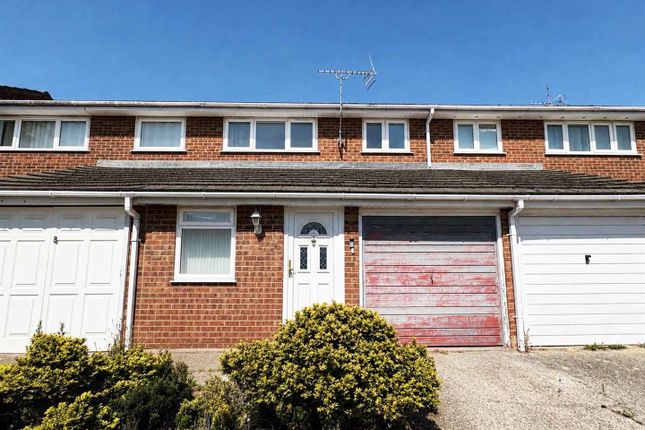 3 bed property, in Begonia Close, £350,000