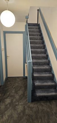 2 bed property, in Canberra Drive, £265,000