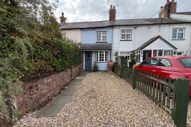 2 bed property, in Brook Street, £325,000