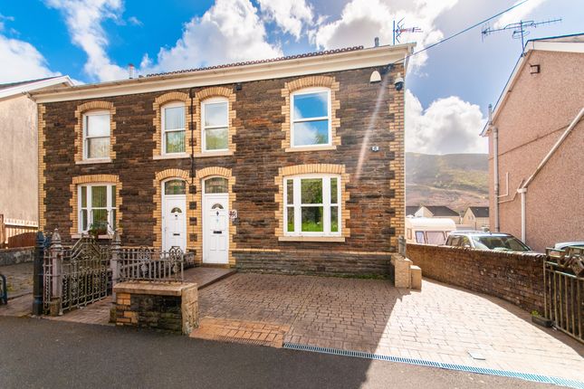 3 bed property, in Ynysydarren Road, £162,950