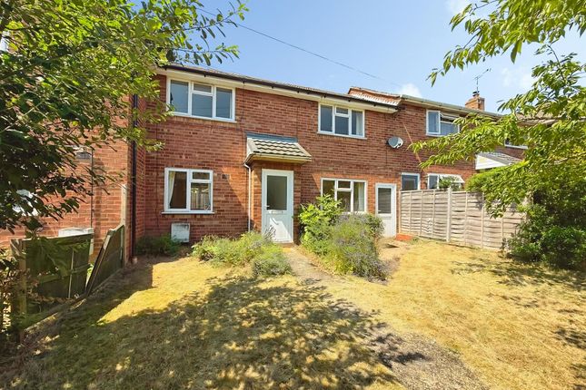 3 bed property, in St. Nicholas Road, £250,000