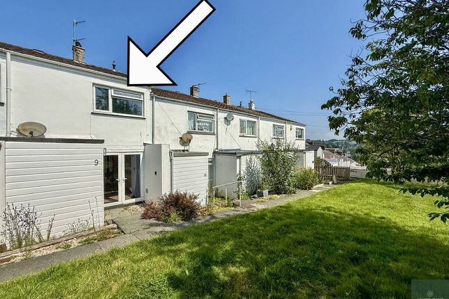 2 bed property, in St. Aubyns Vean, £245,000
