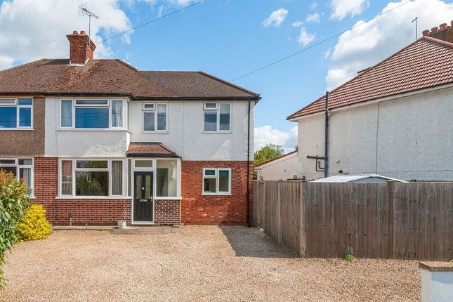 3 bed property, in Swallow Street, £600,000