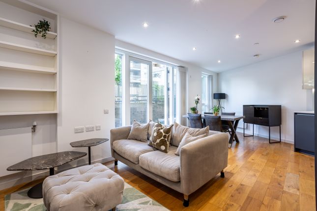 1 bed property, in Prospect Row, £447,500