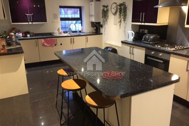 8 bed property, in Carlton Road, £350,000