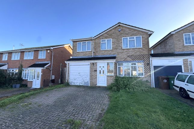 4 bed property, in Swallow Close, £350,000