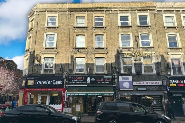 1 bed property, in 230 Kilburn High Road, £110,000