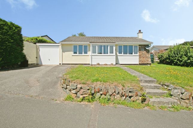 2 bed property, in Whitworth Close, £350,000