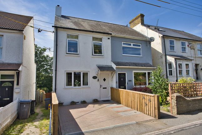 3 bed property, in Cox Hill, £310,000