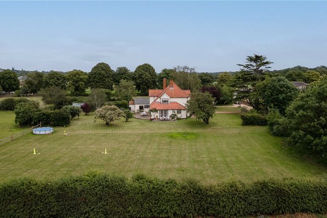 4 bed property, in Smallbridge, £1,050,000