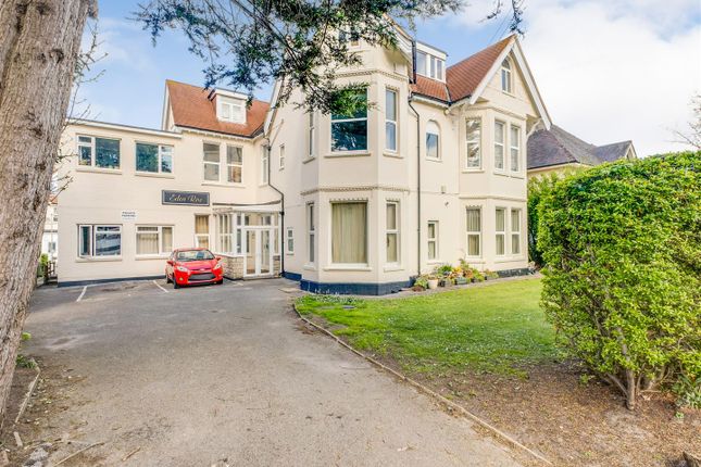 1 bed property, in Percy Road, £75,000