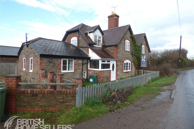 4 bed property, in Matchcroft, £300,000