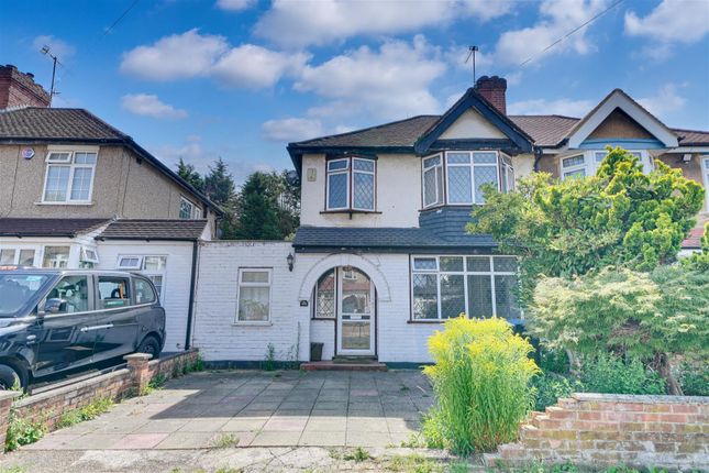 4 bed property, in Woodgrange Avenue, £525,000