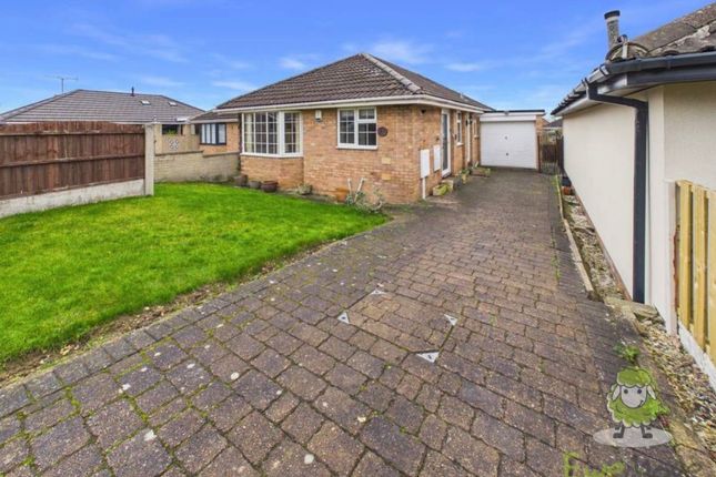 2 bed property, in Avon Close Maltby, £205,000