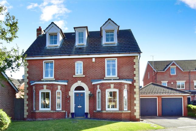 5 bed property, in St. Matthews Close, £365,000