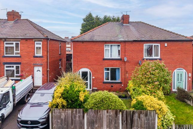 3 bed property, in West Street, £135,000