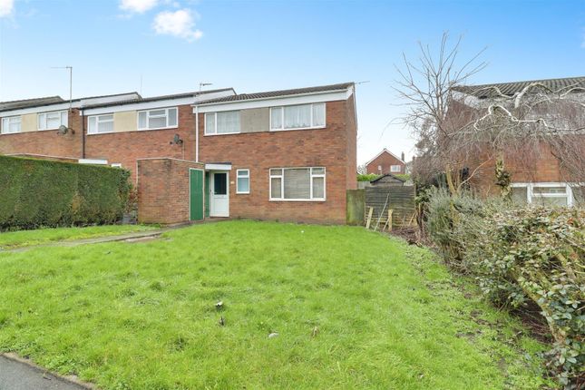 3 bed property, in Queens Gardens, £99,000